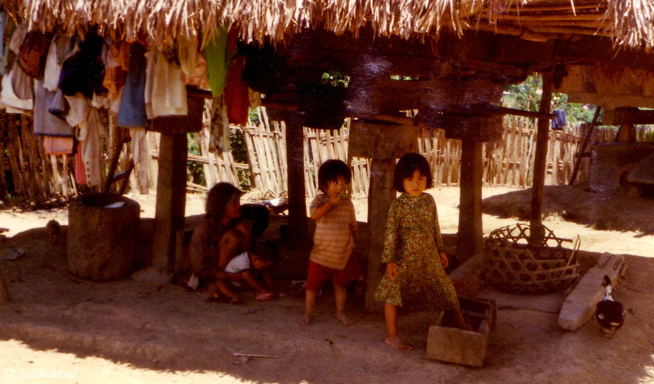 Children in village near Banaue, Philippines The Philippines - Banaue