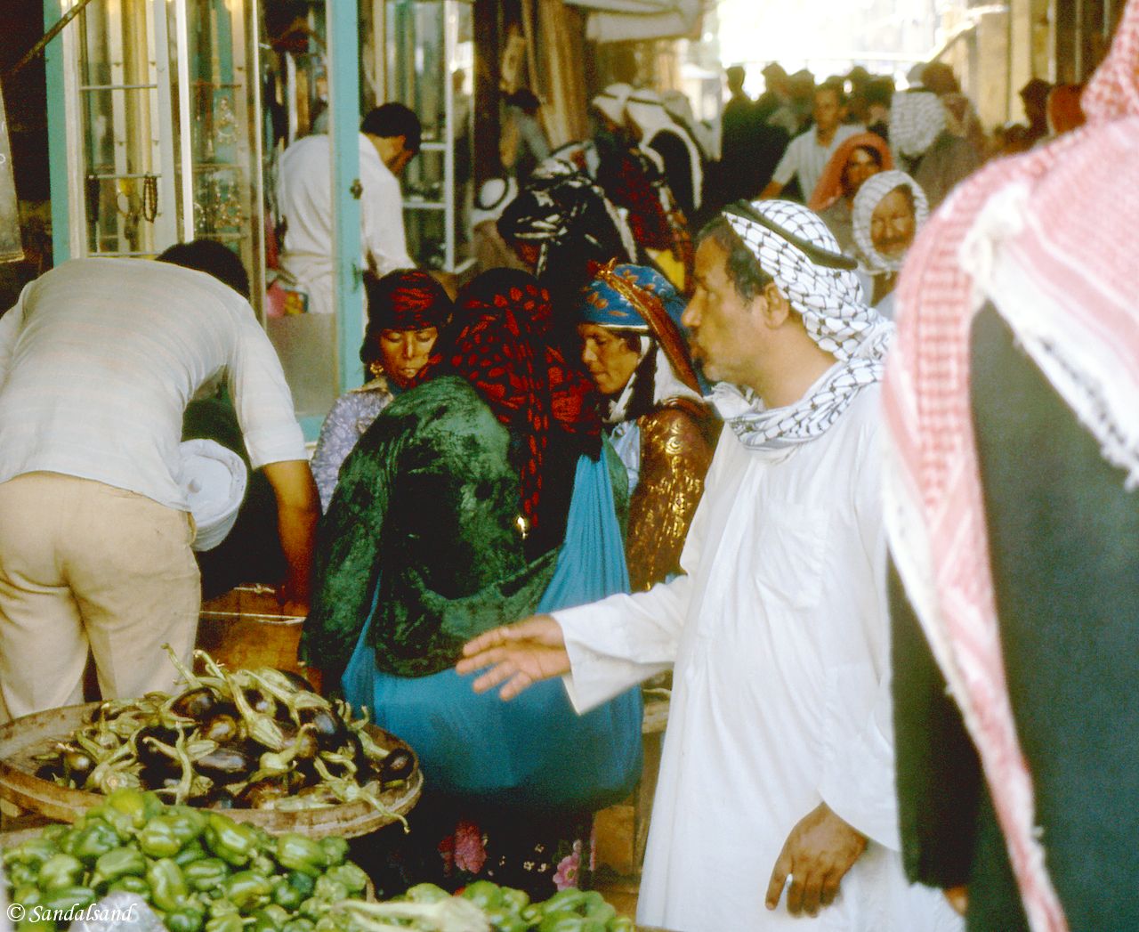 Syria - Deir-es-Zor - Market street Syria - Deir-es-Zor - Market street