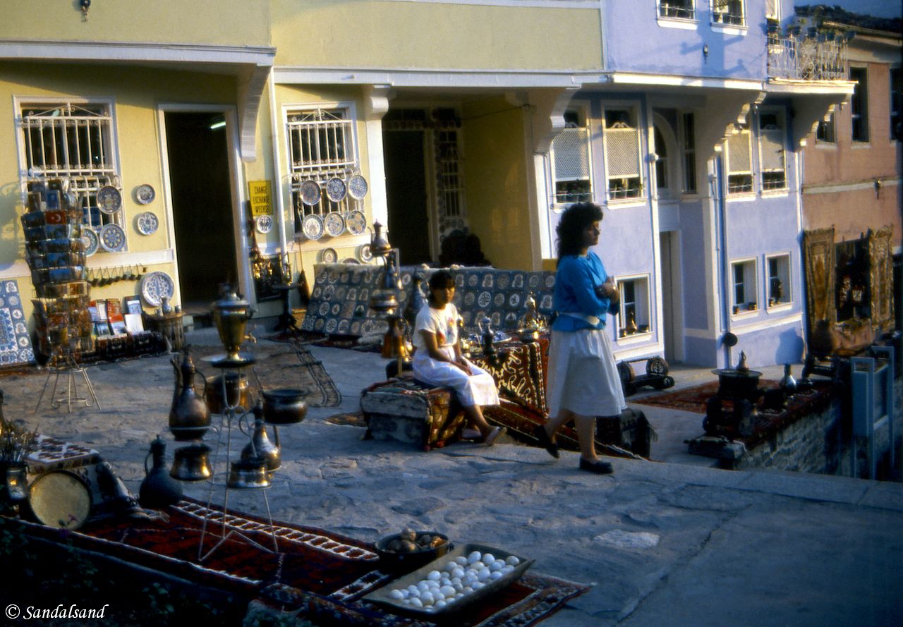 Turkey - Bursa - Carpet sellers near the Green Mausoleum Turkey - Bursa - Carpet sellers near the Green Mausoleum