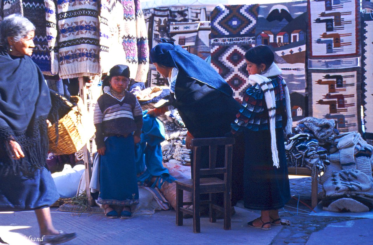 Ecuador - Otavalo - Early morning on market Ecuador - Otavalo - Early morning on market