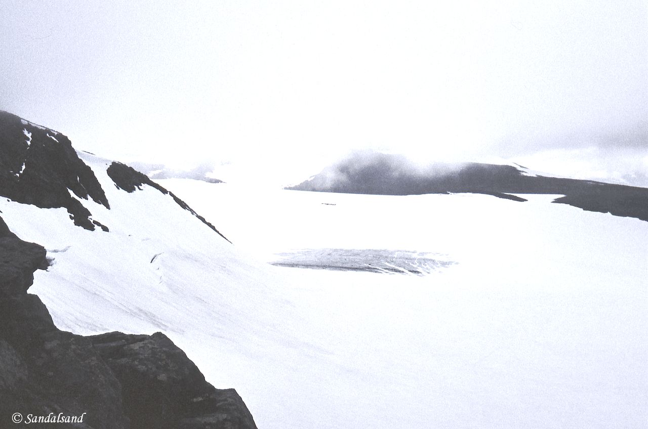 Oppland - Jotunheimen - Opp mot Galdhøpiggen med Styggebre til sides Oppland - Jotunheimen - Opp mot Galdhøpiggen med Styggebre til sides