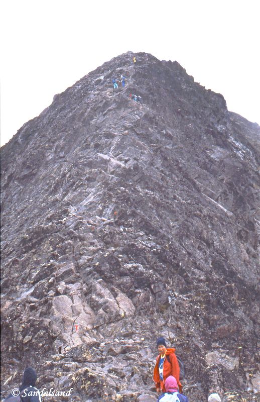 Oppland - Jotunheimen - Besseggen, bratt opp eggen, deler av den Oppland - Jotunheimen - Besseggen, bratt opp eggen, deler av den