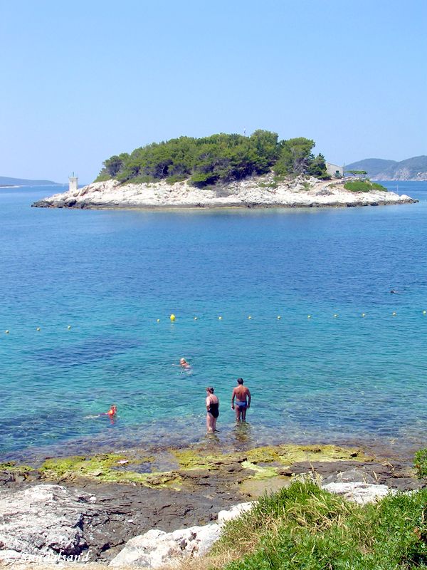 Croatia - Islet outside Hvar city 2006-07_229