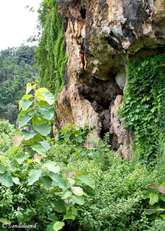 Laos - The road from Vang Vieng to Luang Prabang Laos - The road from Vang Vieng to Luang Prabang