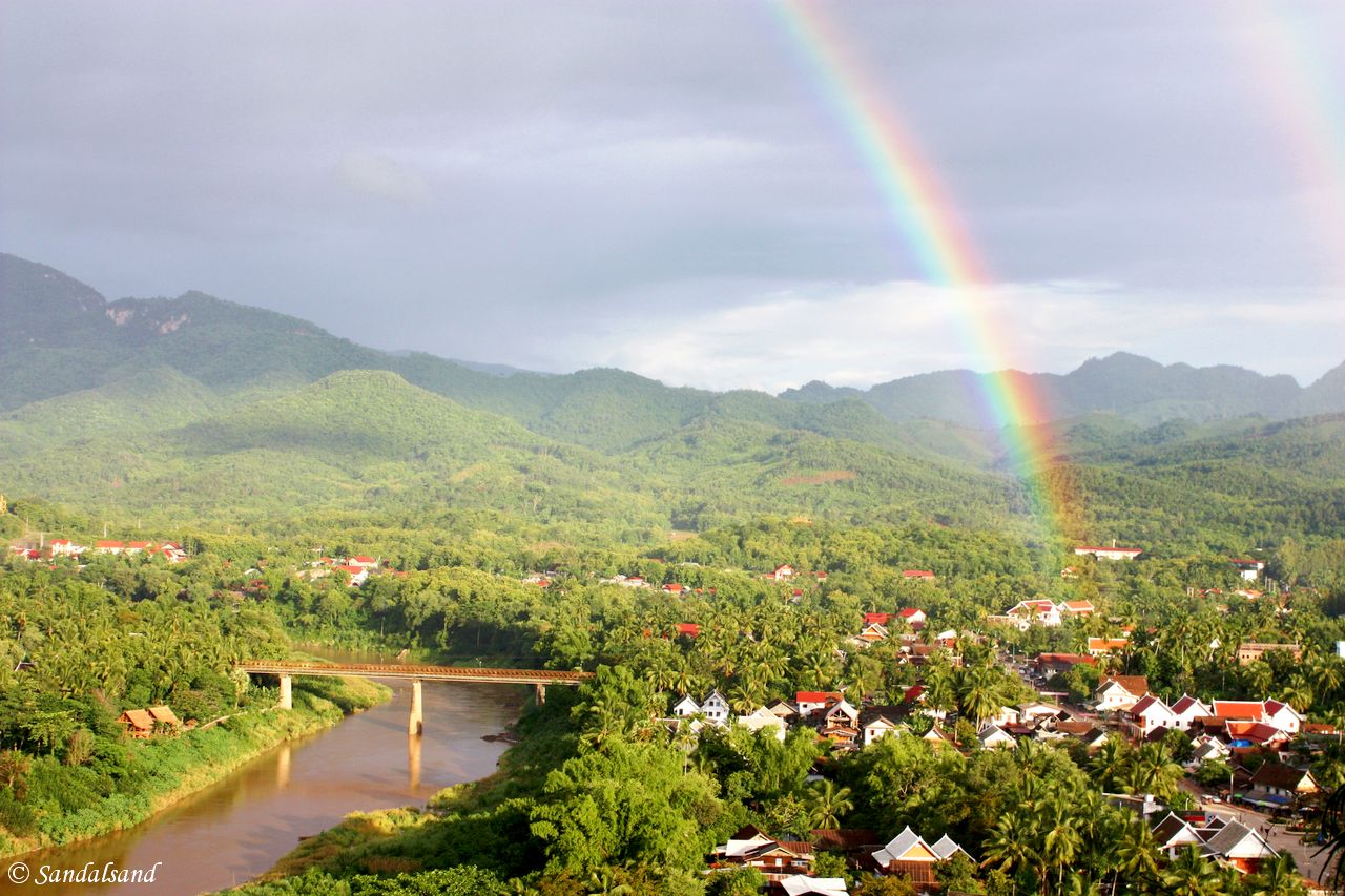 Laos - Luang Prabang - Phu Si mountain Laos - Luang Prabang - Phu Si mountain