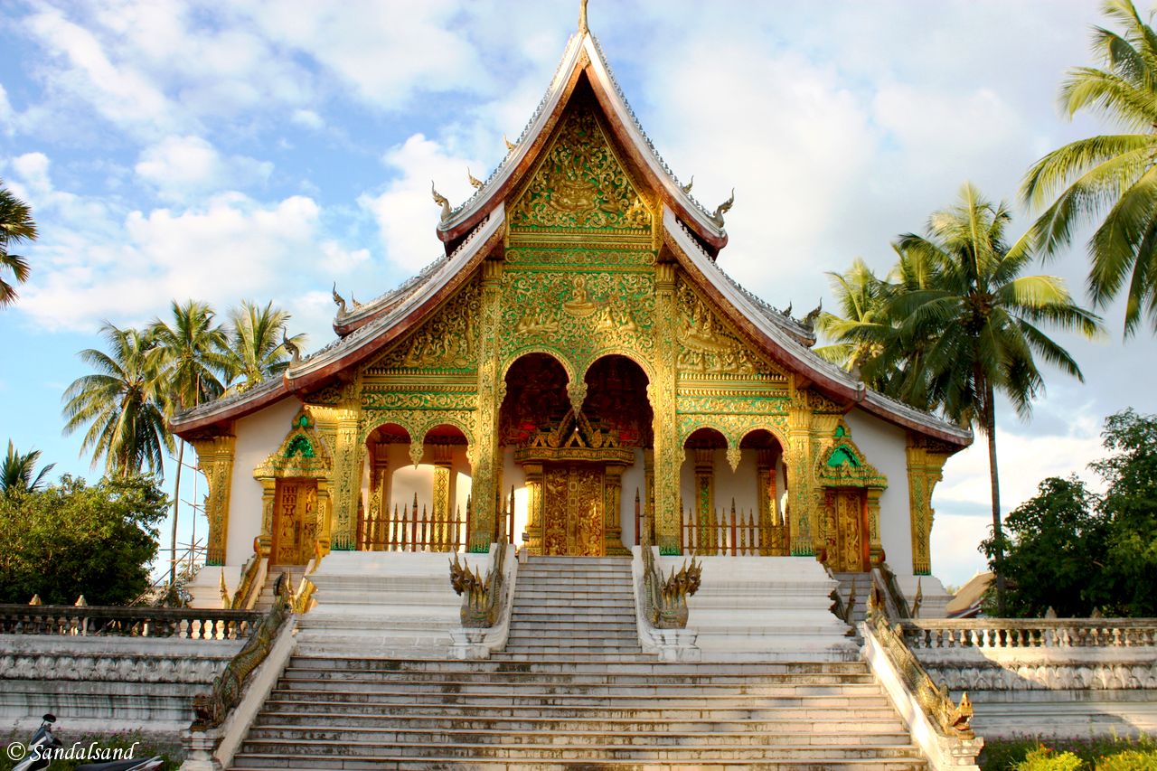 Laos - Luang Prabang - Wat Ho Pha Bang Laos - Luang Prabang - Wat Ho Pha Bang