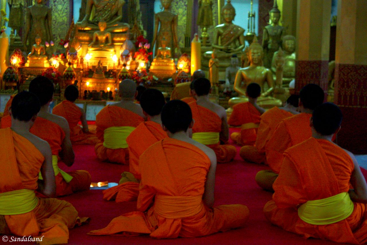 Laos - Luang Prabang - Wat Si Bun Heuang Laos - Luang Prabang - Wat Si Bun Heuang