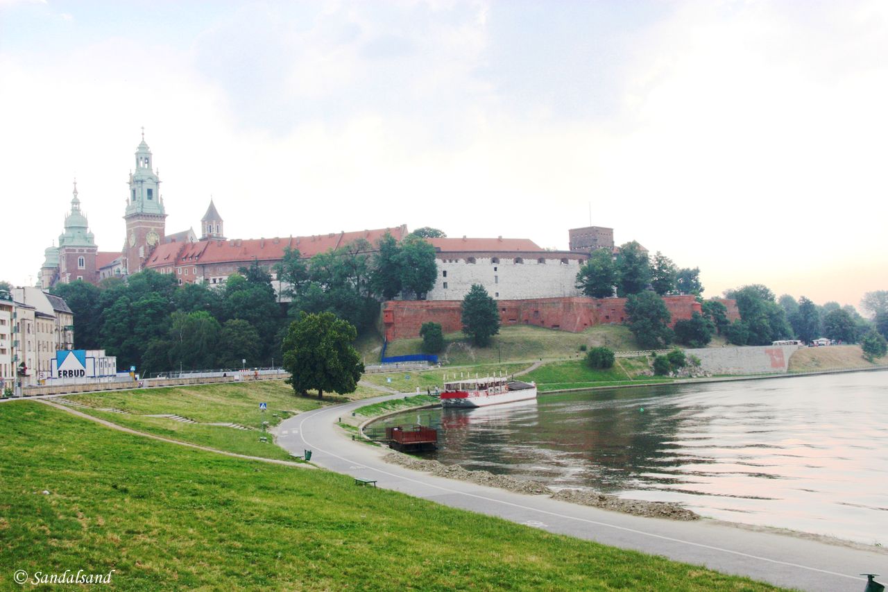 Poland - Krakow - Wawel Castle - Vistula River Poland - Krakow - Wawel Castle - Vistula River
