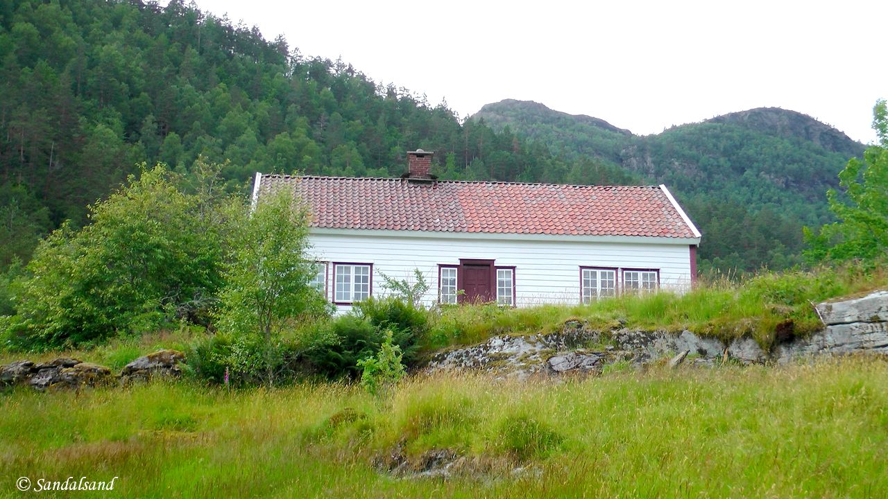 Norway - Sauda - Hustveit - Jonegarden farmstead 2013-07_1740