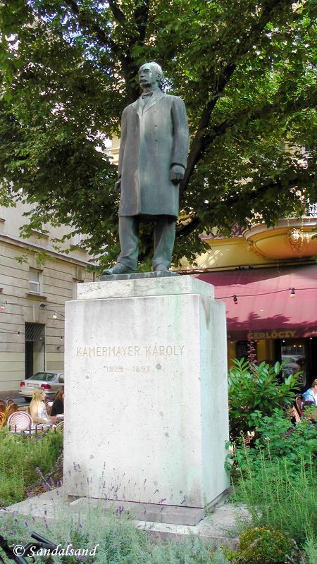 Hungary - Budapest - Kamermayer Károly tér Hungary - Budapest - Kamermayer Károly tér