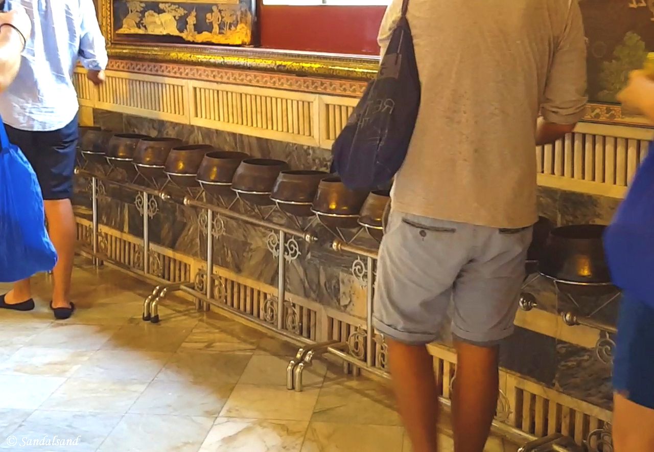 Thailand - Bangkok - Wat Pho - Chapel of Reclining Buddha Thailand - Bangkok - Wat Pho - Chapel of Reclining Buddha