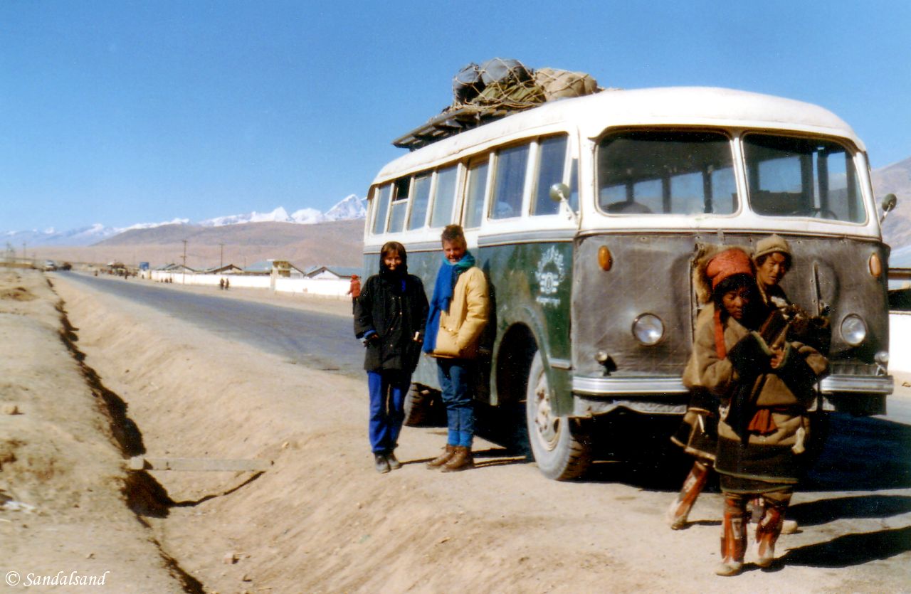 China - Tibet - The bus out of Tibet to Golmud, at an altitude of 5000 metres