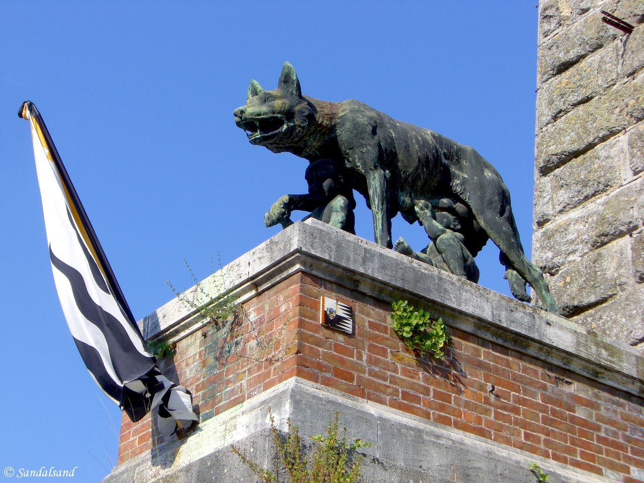 Monument on Siena city wall (Italy)